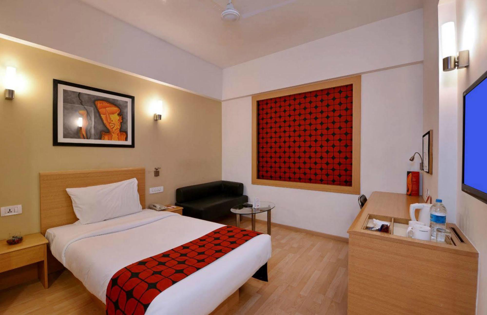 Hotel Red Fox By Lemon Tree Hotels, Delhi Airport