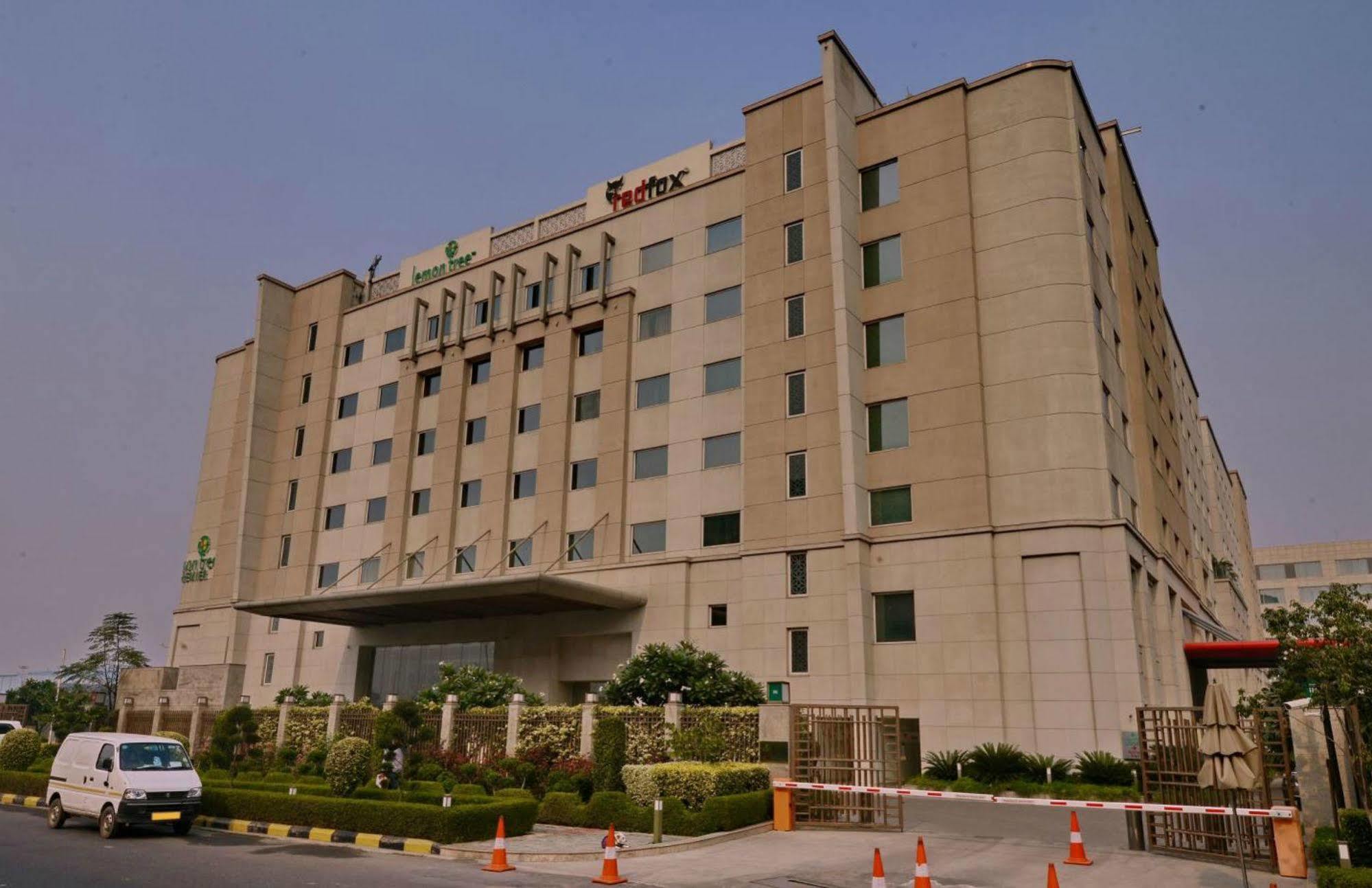 Red Fox By Lemon Tree Hotels, Delhi Airport 4*